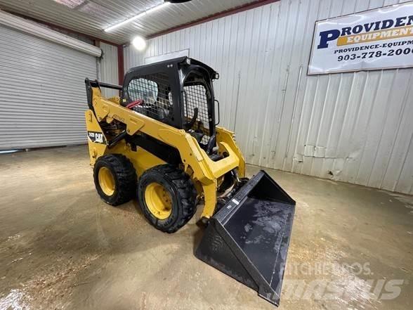 CAT 242D Skid Steer Loaders