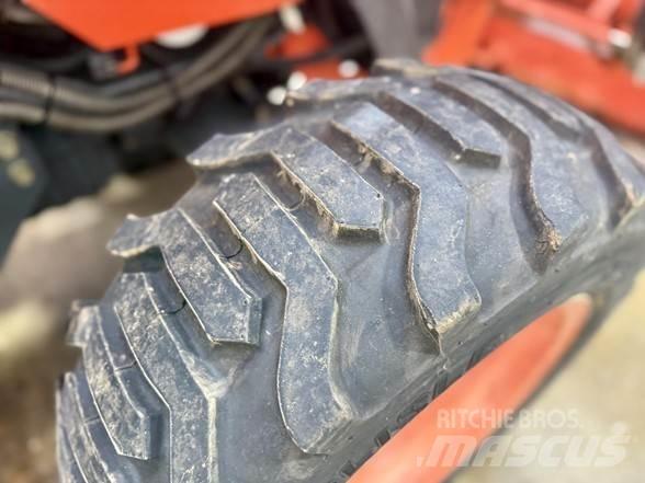 Kubota L39 Backhoe Loaders