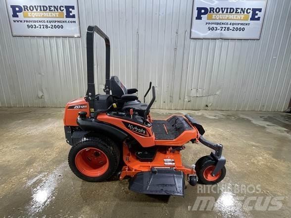 Kubota ZD1211L Zero turn mowers