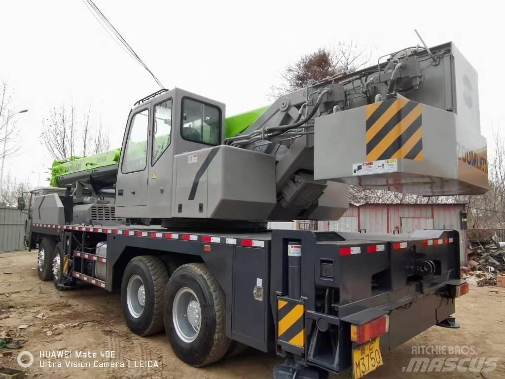 Zoomlion ZTC 550 Mobile and all terrain cranes