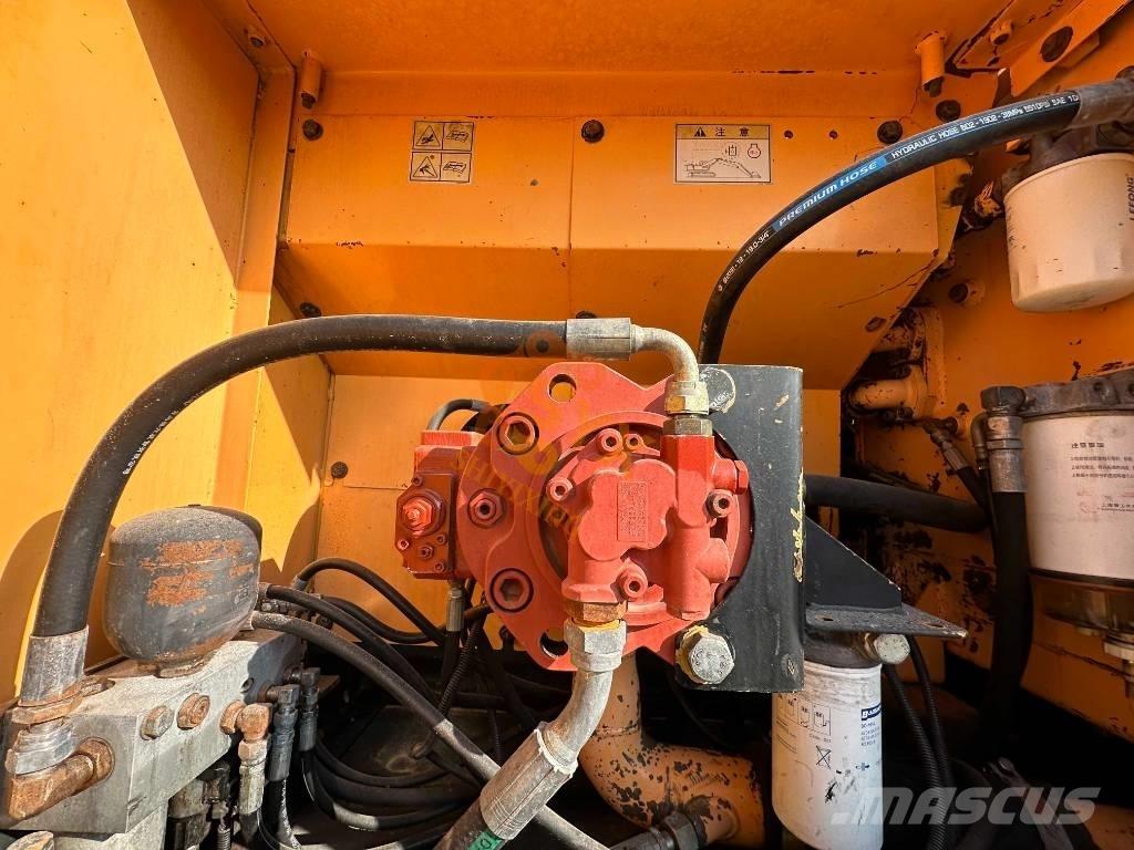 Hyundai Robex 225 Crawler Excavators
