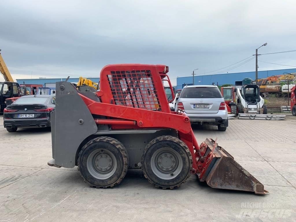 Gehl 4240 Skid Steer Loaders