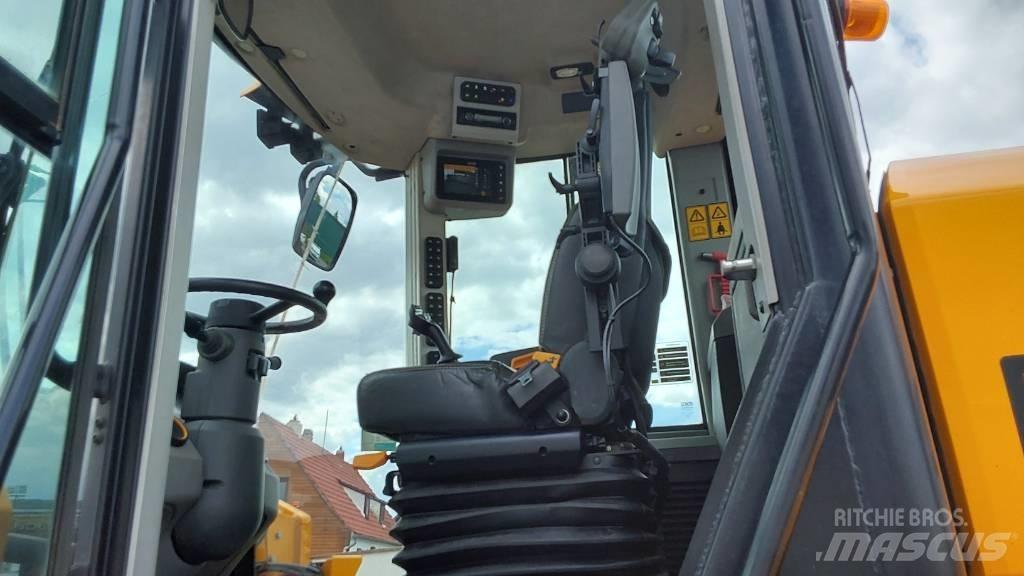JCB 437 ZX Wheel Loaders