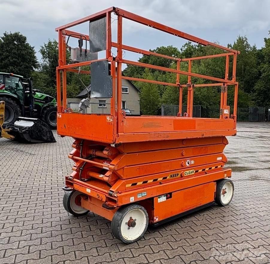SkyJack SJ III 4626 Scissor Lifts