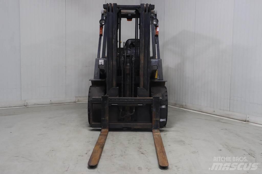 TCM FD40T2 Diesel Forklifts
