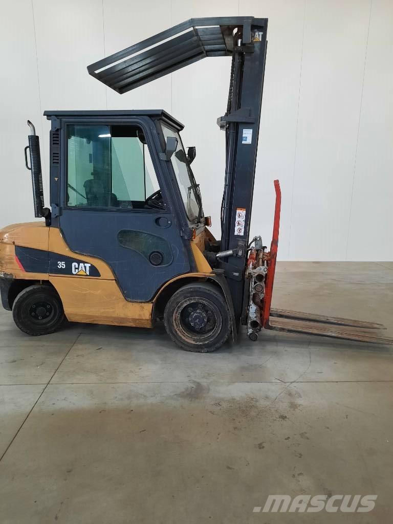 CAT DP35N Diesel Forklifts