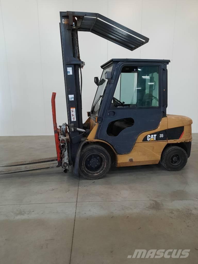 CAT DP35N Diesel Forklifts