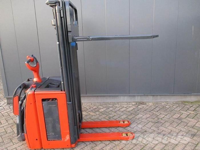 Linde L14 AP Pedestrian stacker