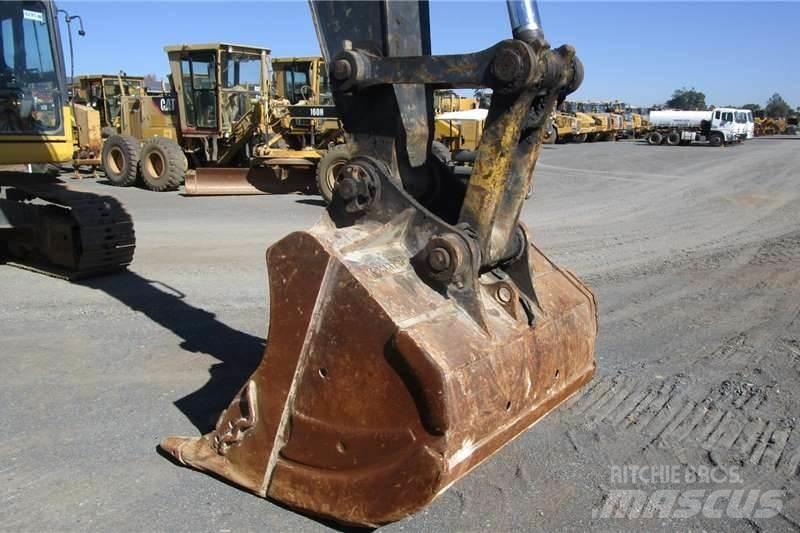 Komatsu PC300-8 Mini Excavators <7t (Mini Diggers)