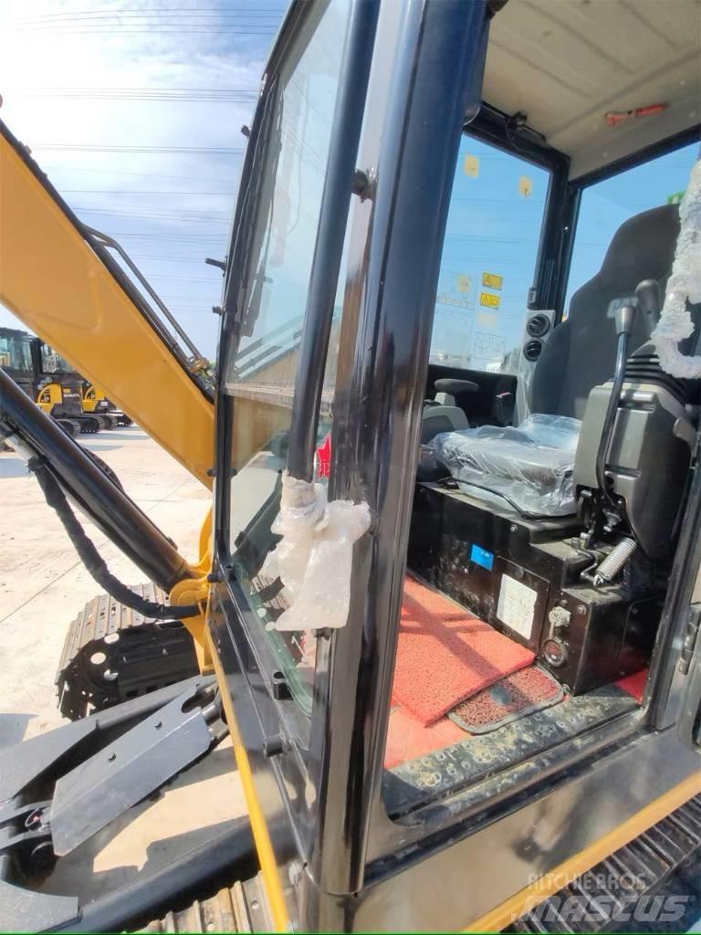 CAT 305.5 Mini Excavators <7t (Mini Diggers)