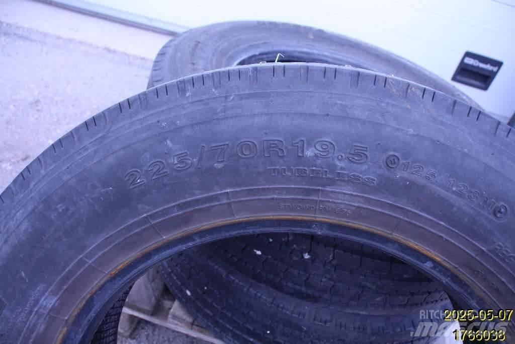 Goodride CR960A Tires, wheels and rims