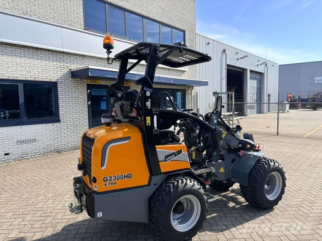 Giant G2300HD Xtra Mini Loader