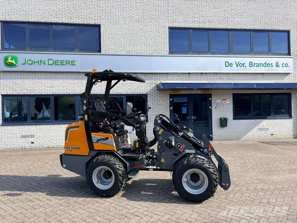 Giant G2300HD Xtra Mini Loader