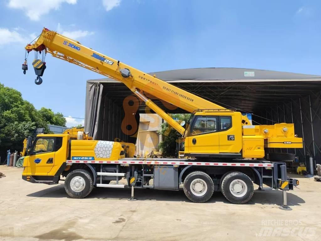 XCMG XCT 25 Mobile and all terrain cranes