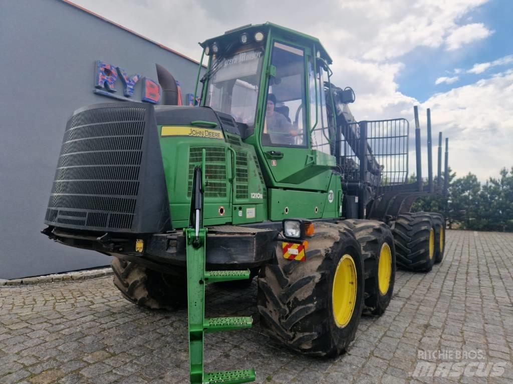 John Deere 1210 E Forwarders
