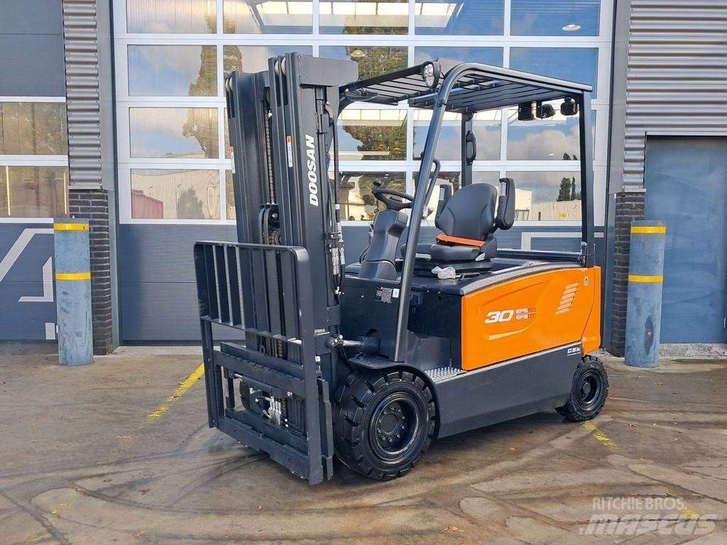 Doosan B30X-7 Plus Electric Forklifts