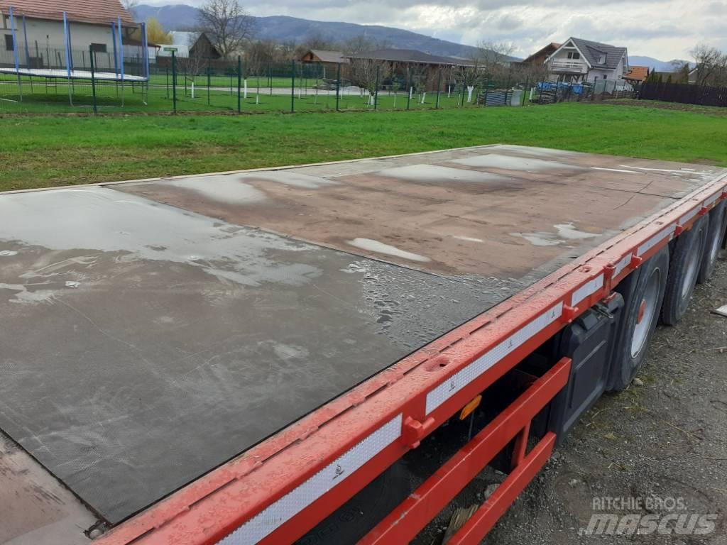 Schmitz mega Lowboy Trailers