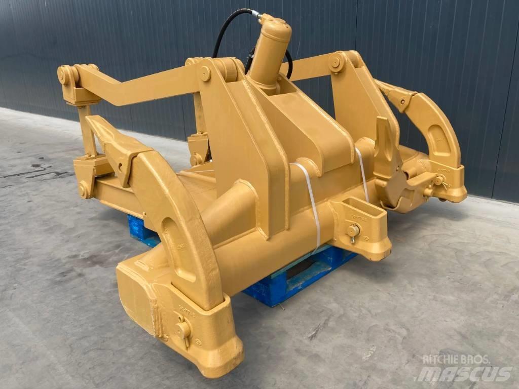 CAT D6T2 Rippers