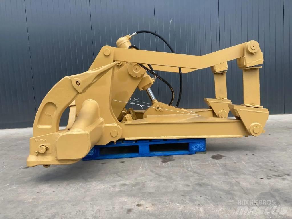 CAT D6T2 Rippers