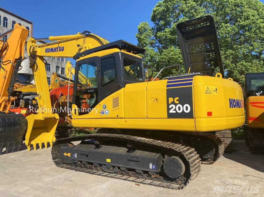Komatsu PC200 Crawler Excavators