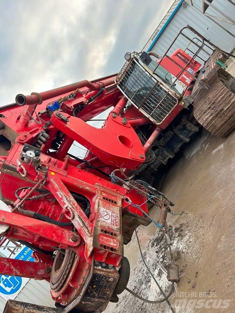Soilmec SR70 Piling rigs