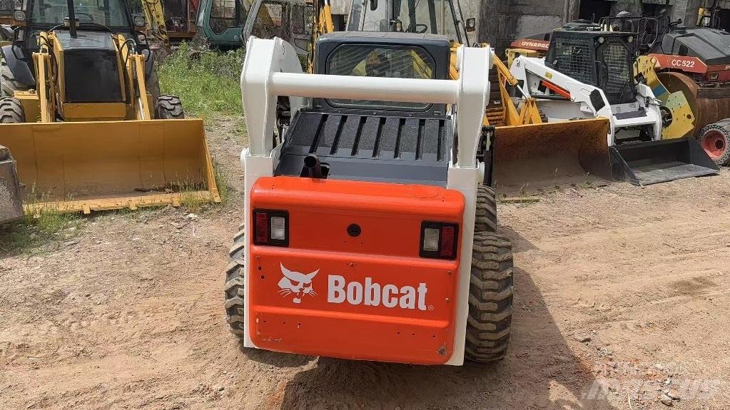 Bobcat S 300 Skid Steer Loaders