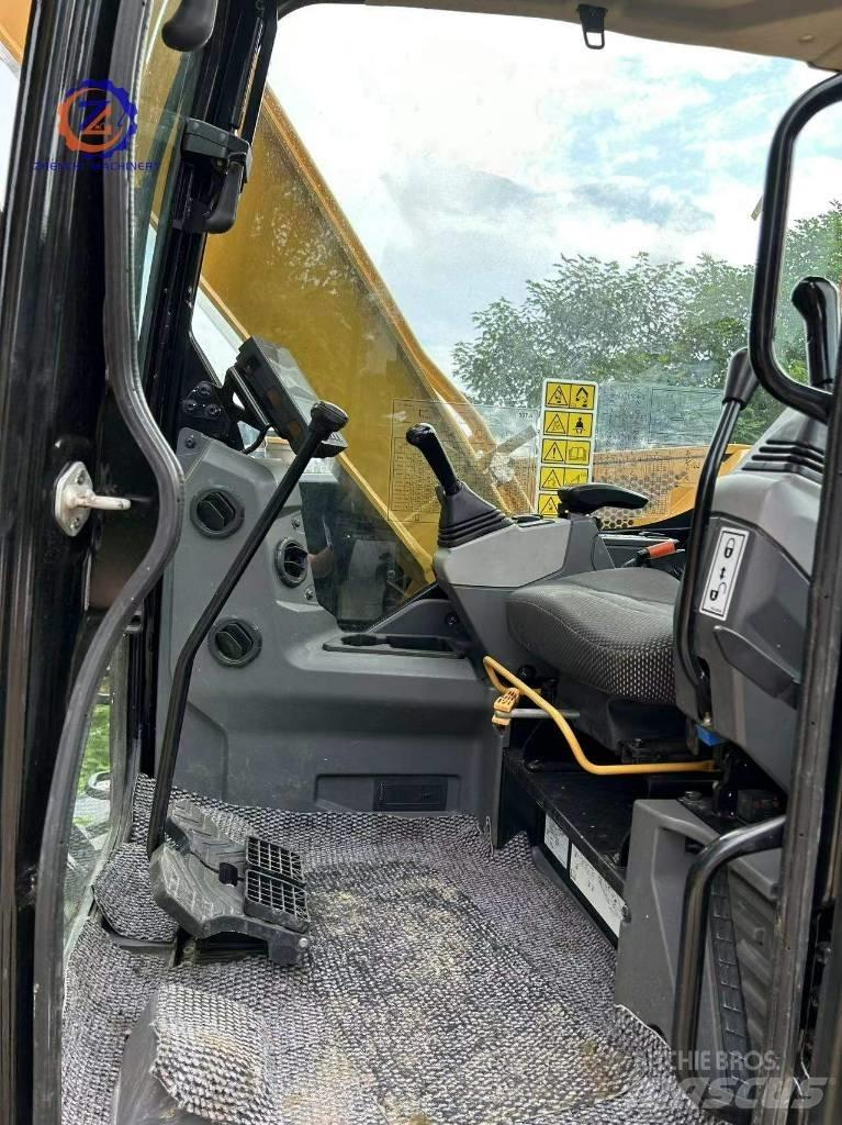 CAT 307,5 Mini Excavators <7t (Mini Diggers)