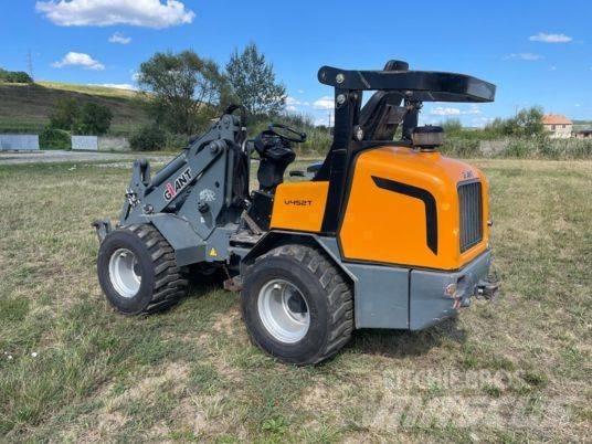 GiANT V 452 T Multi purpose loaders