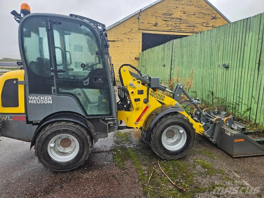 Wacker Neuson WL 25 Wheel Loaders