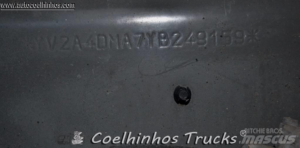 Volvo FH12 380 Conventional Trucks / Tractor Trucks