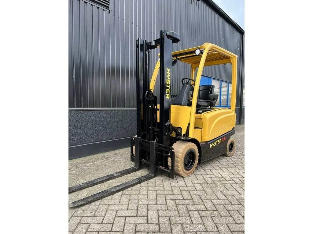 Hyster J2.5XN Electric Forklifts