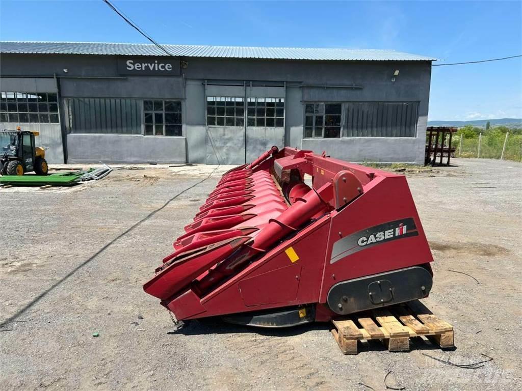 Case IH 2112 Combine Attachments
