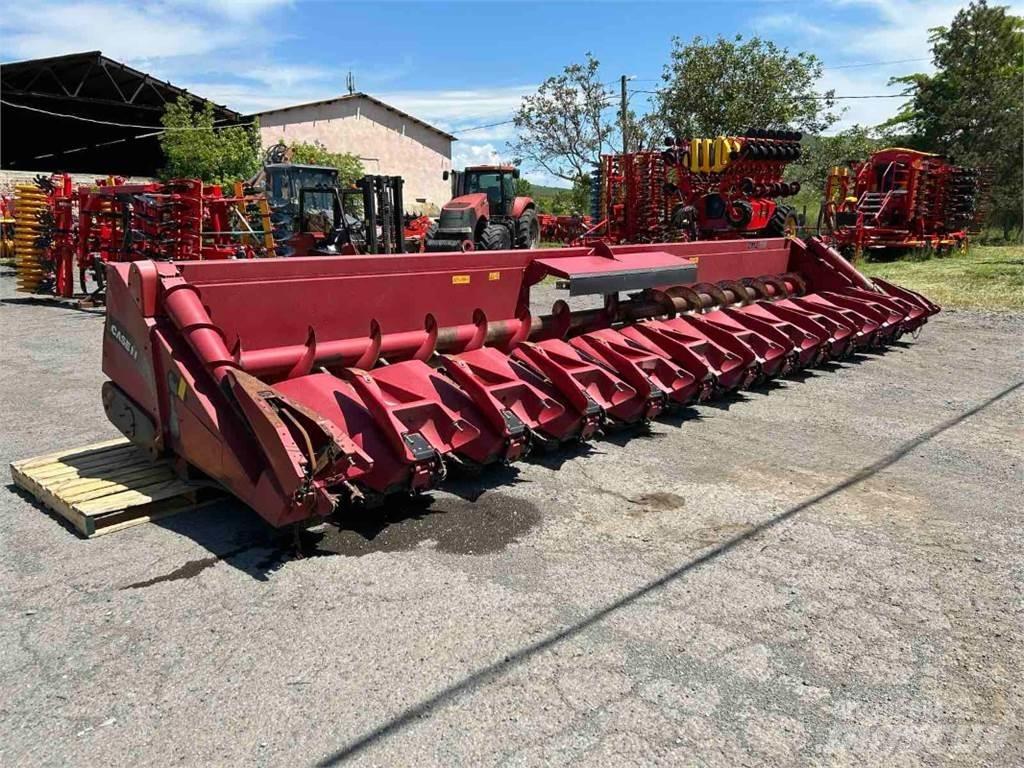 Case IH 2112 Combine Attachments