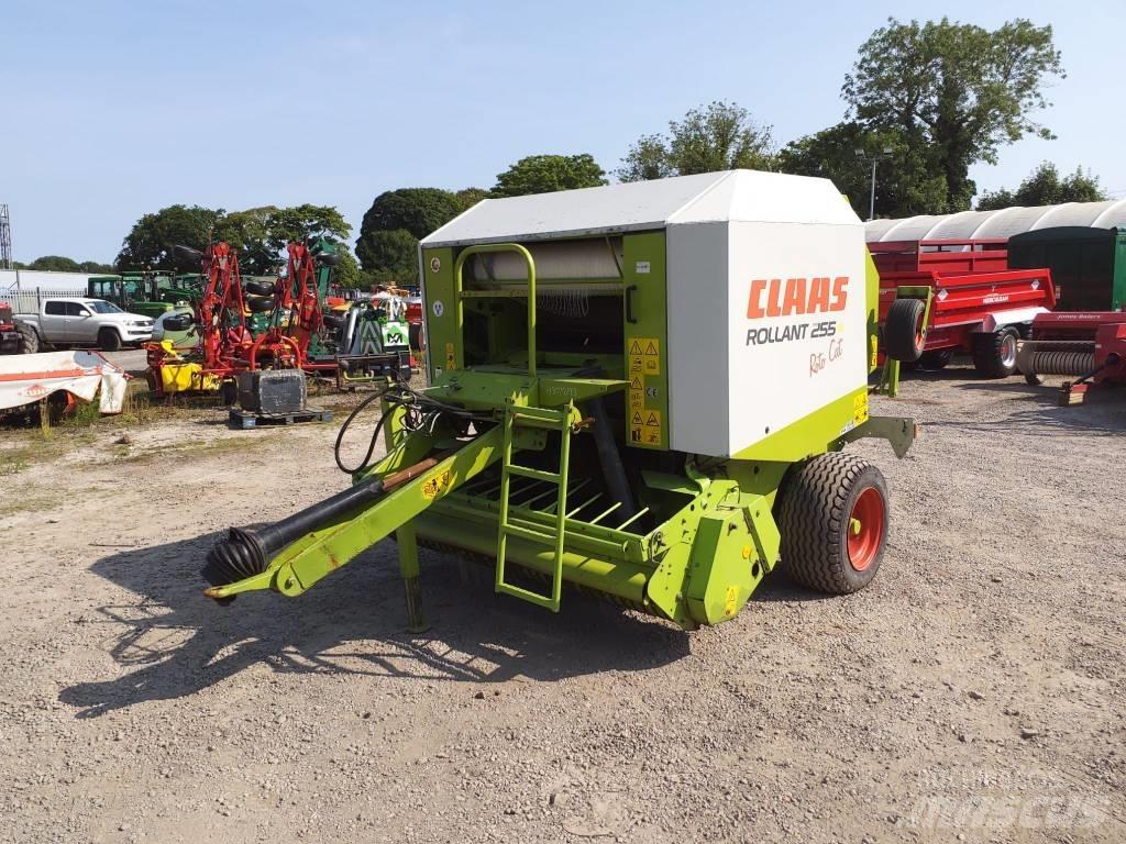 CLAAS Rollant 255 RC Round Balers