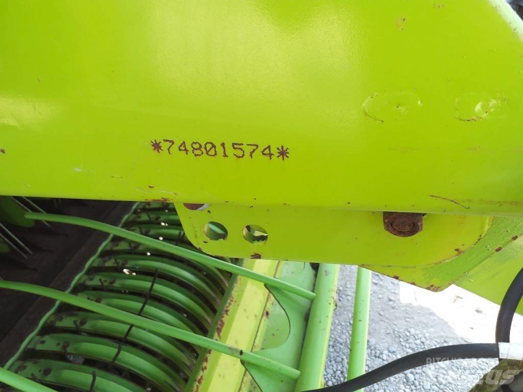 CLAAS Rollant 255 RC Round Balers