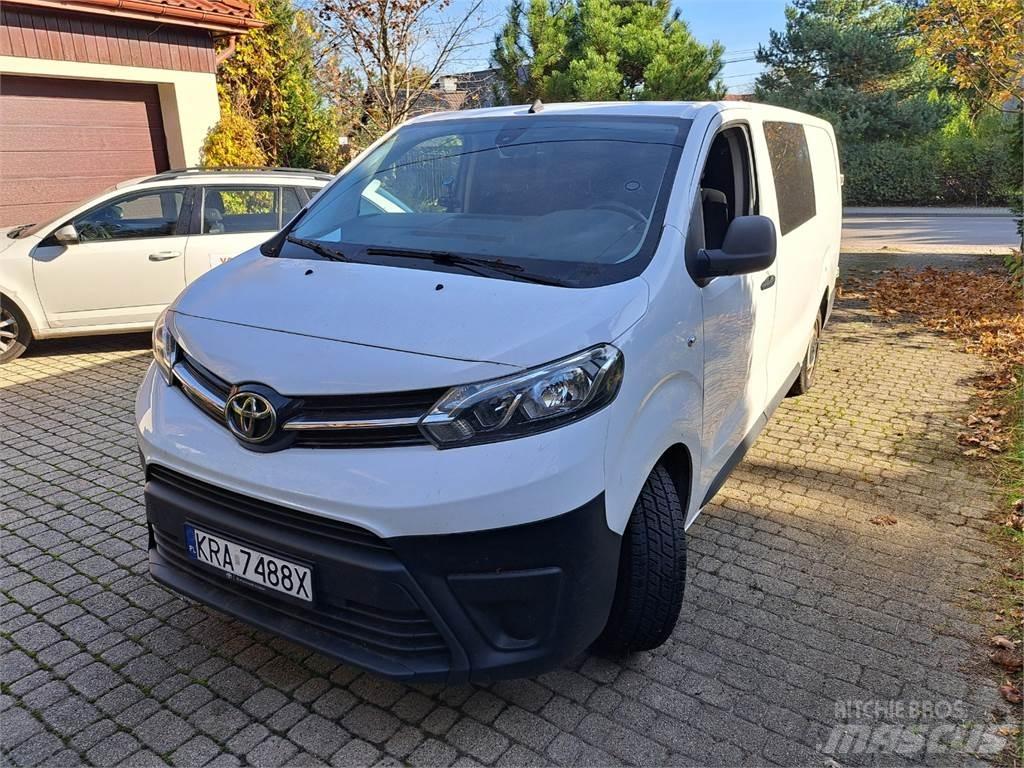 Toyota PROACE Automobiles / SUVS