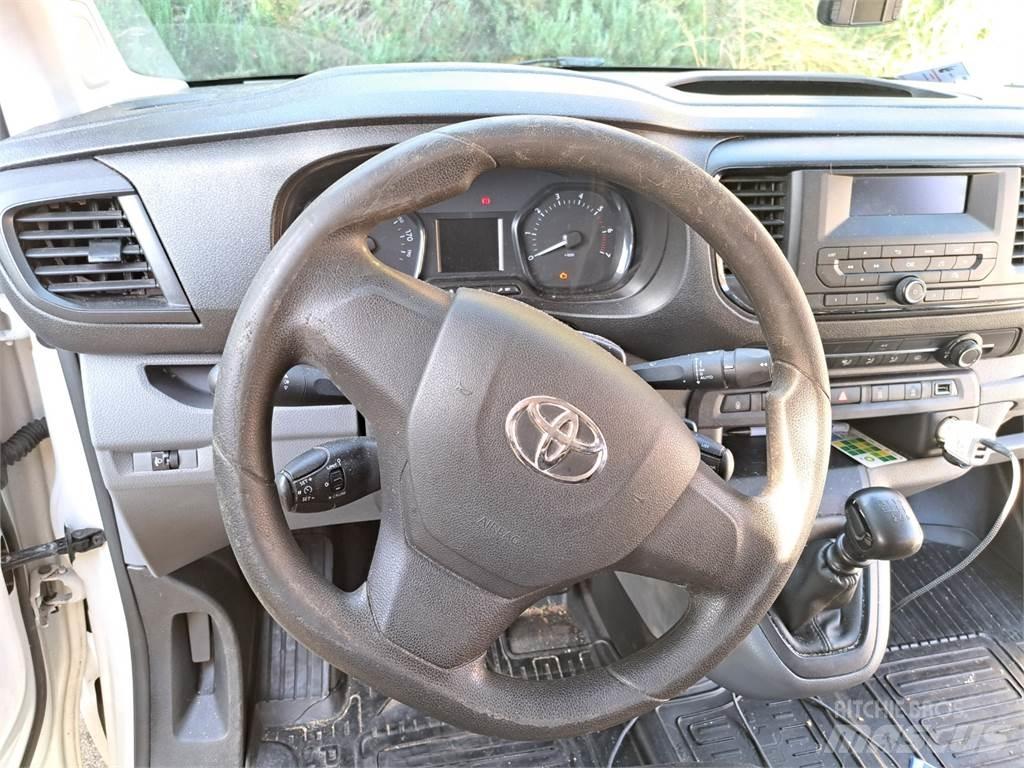Toyota PROACE Automobiles / SUVS