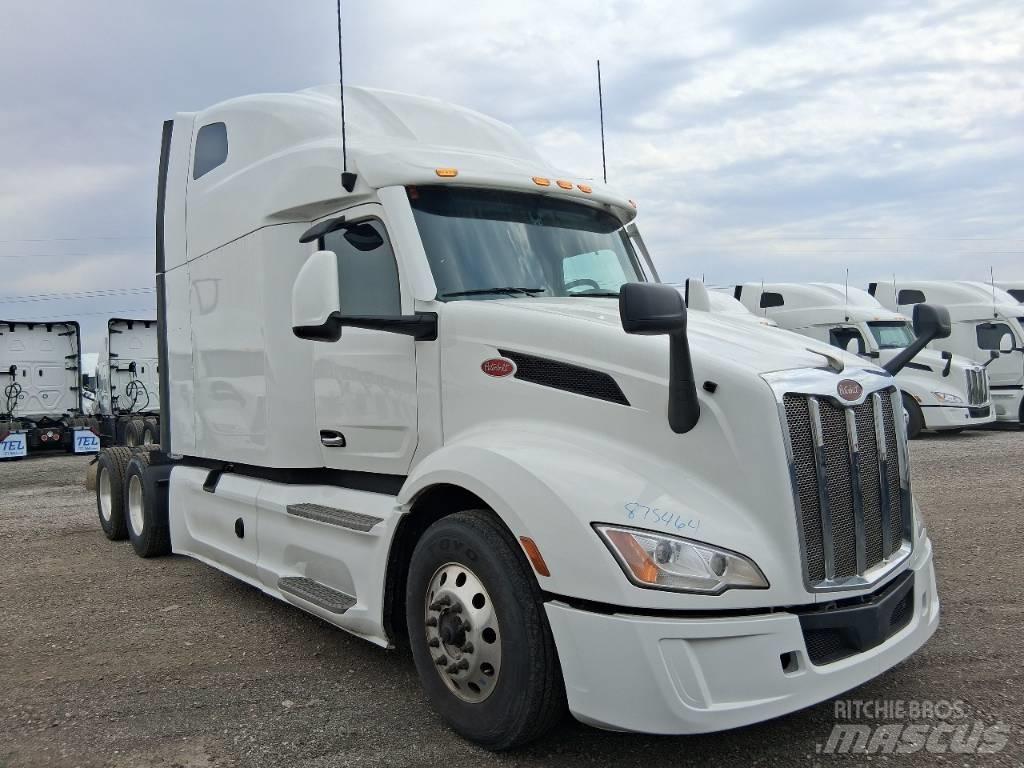 Peterbilt 579 Conventional Trucks / Tractor Trucks