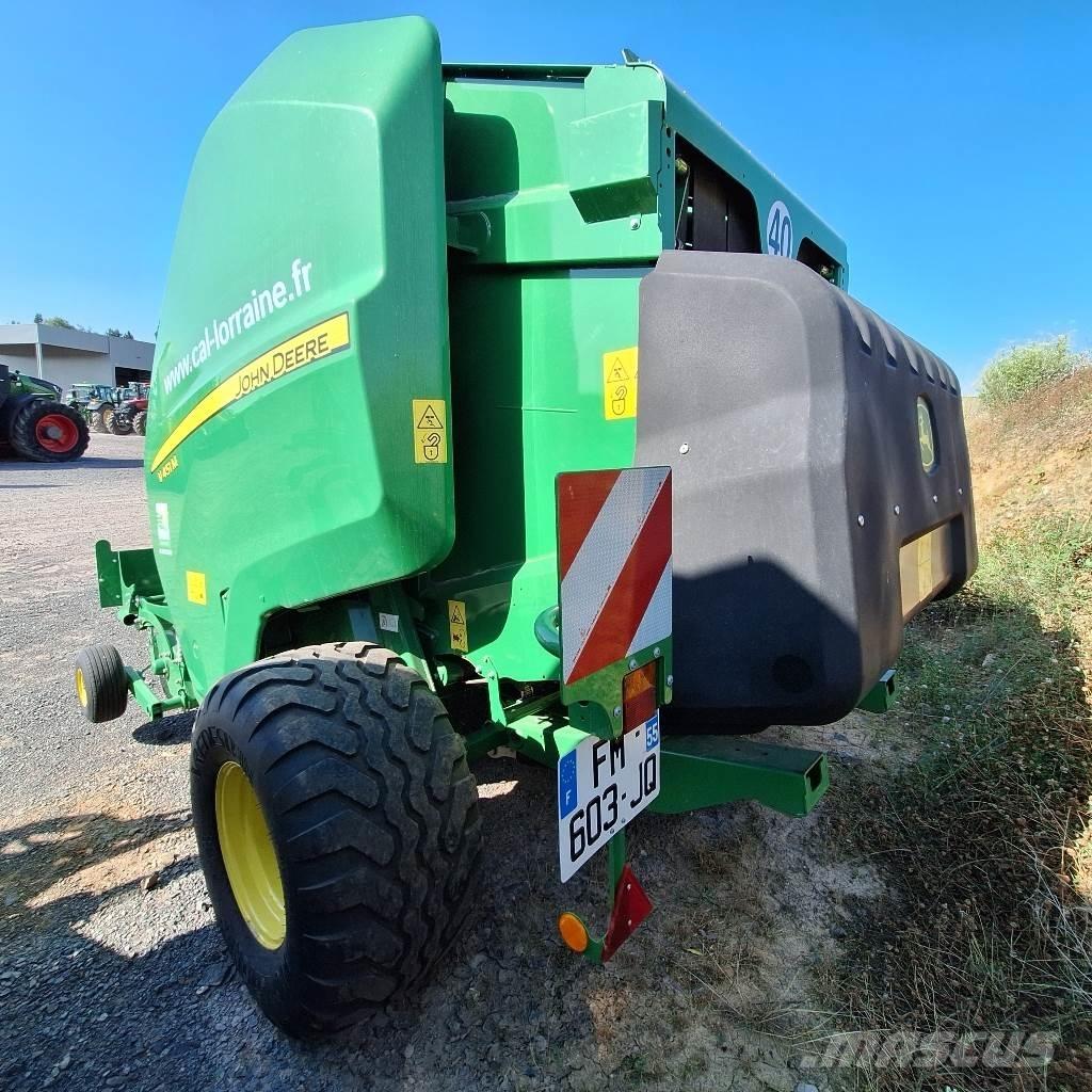 John Deere V 451 M Round Balers