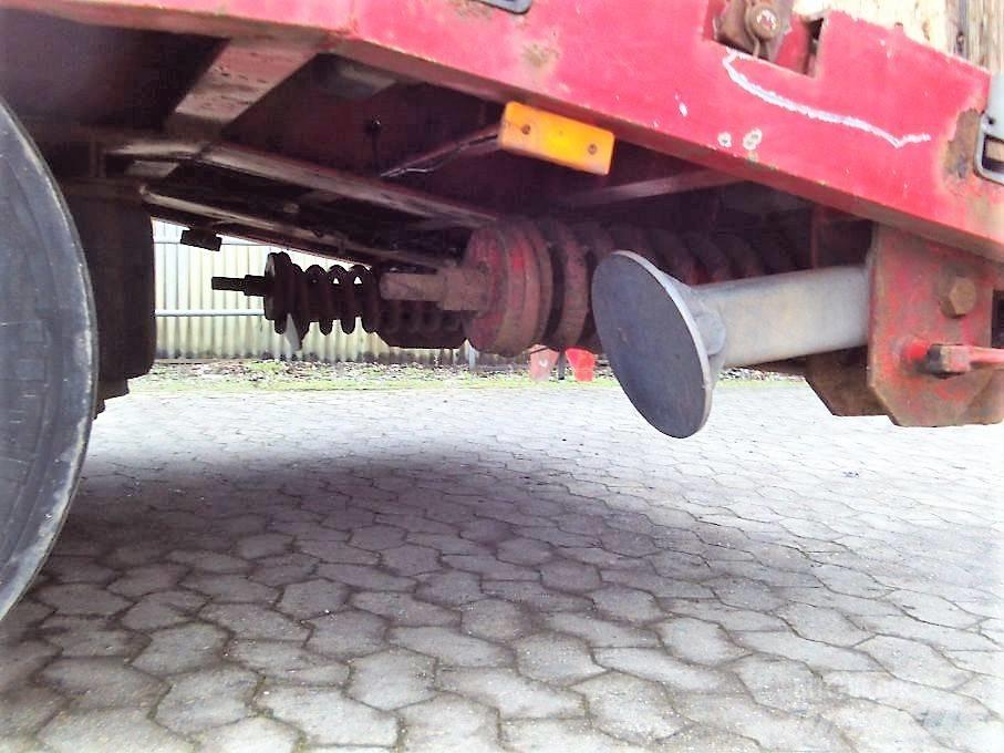 Möslein T 3 Lowboy trailer