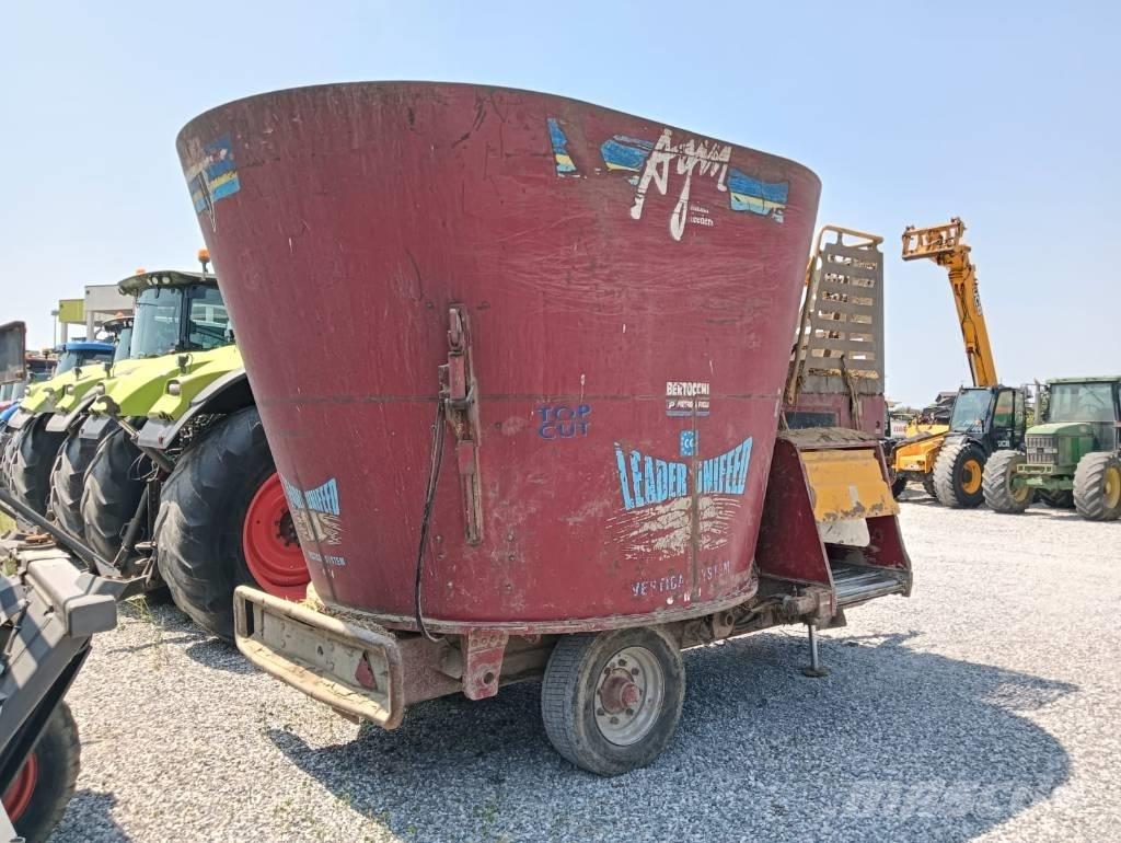 AGM W14 MC Mixer feeders