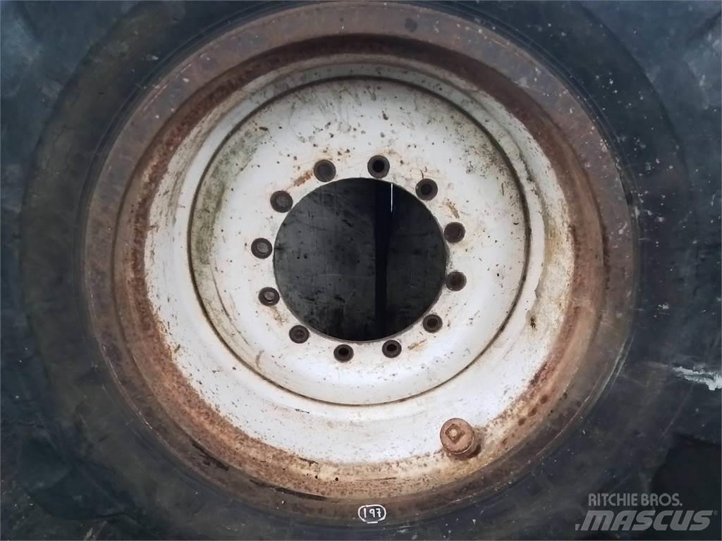 Valmet 836 20x34 Tires, wheels and rims