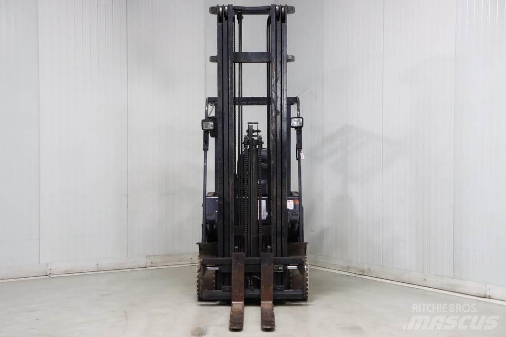 TCM FB25-7 Electric Forklifts