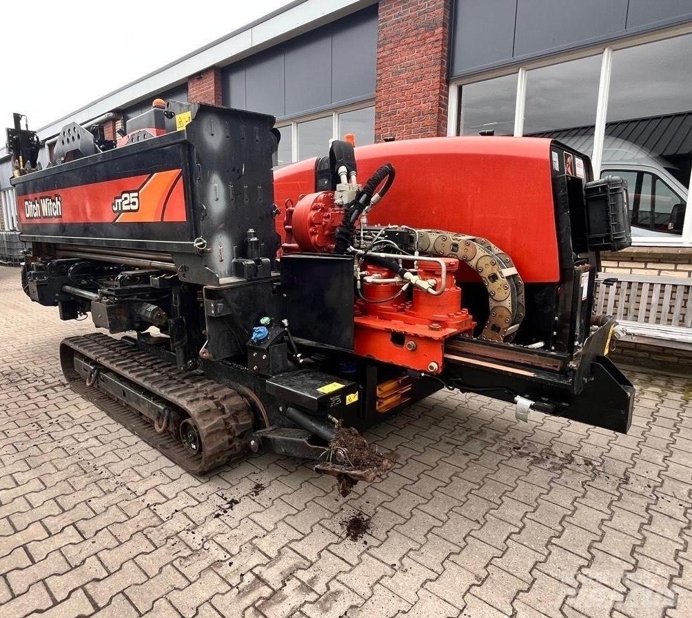 Ditch Witch JT 25 Horizontal Directional Drilling Equipment
