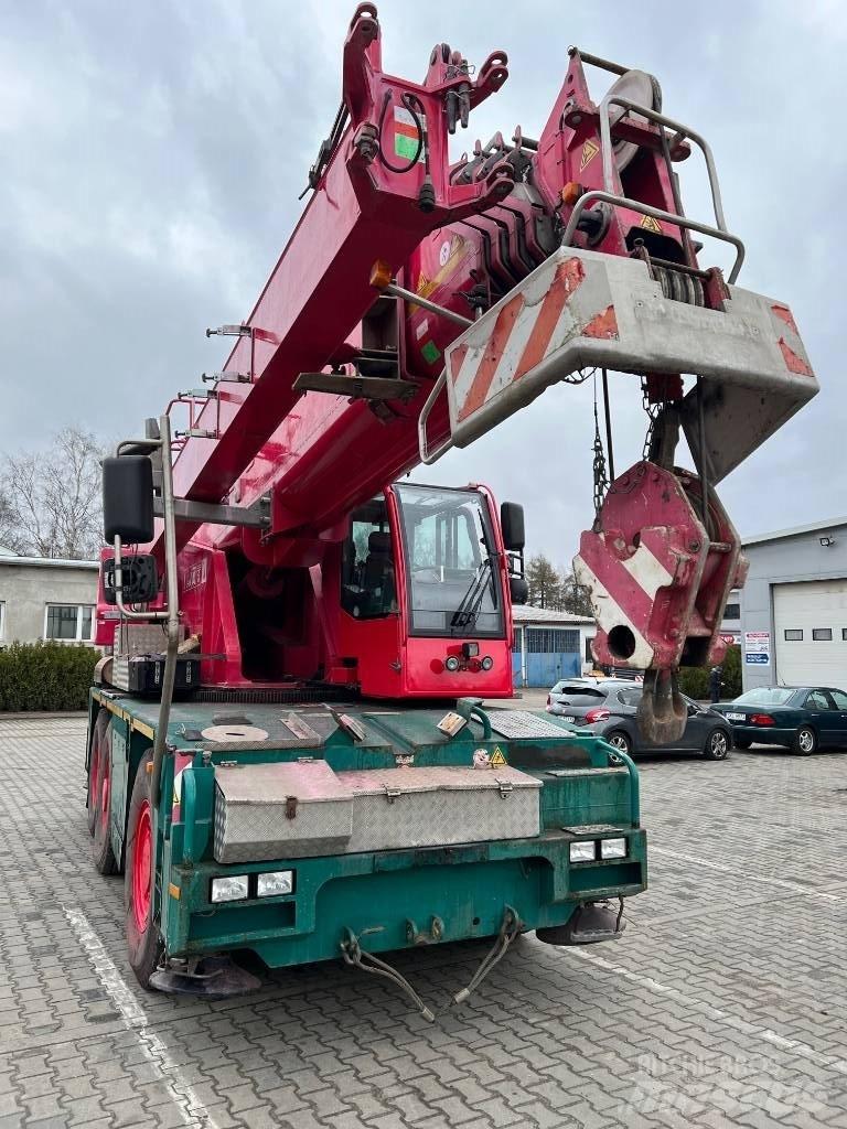 Demag AC 40-1 City Mobile and all terrain cranes
