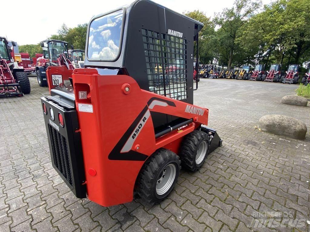 Manitou 850R Skid Steer Loaders