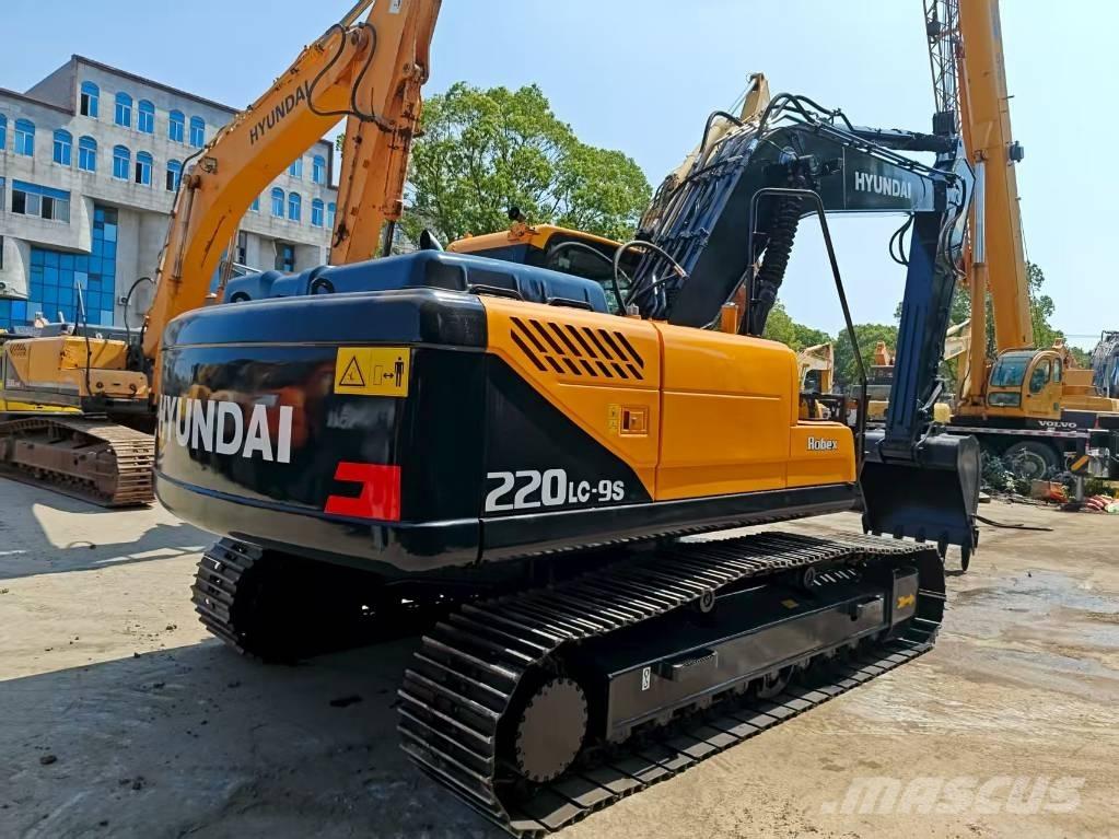 Hyundai R220LC-9S Crawler Excavators