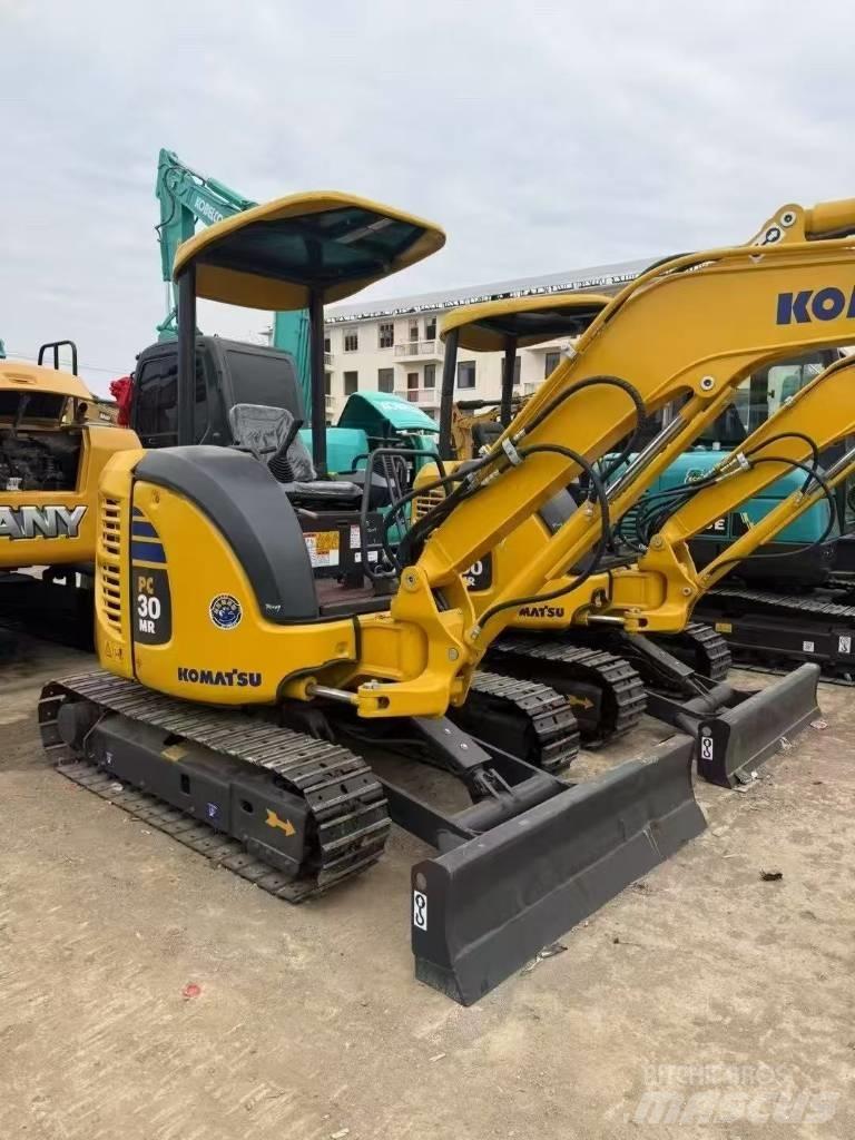 Komatsu 30 Crawler Excavators