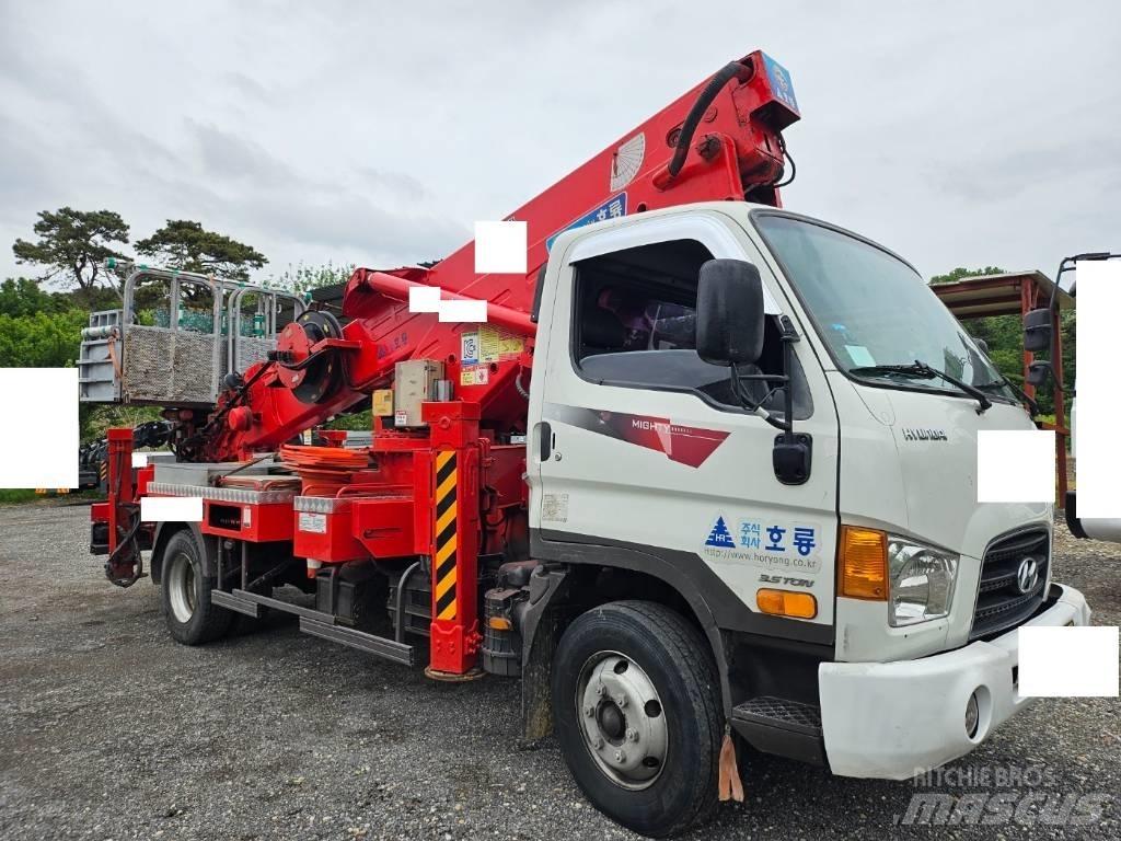 Horyong SKY 2804N Truck Mounted Aerial Platforms