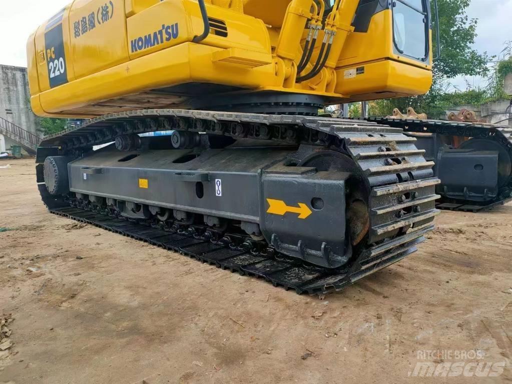 Komatsu PC 220-7 Crawler Excavators